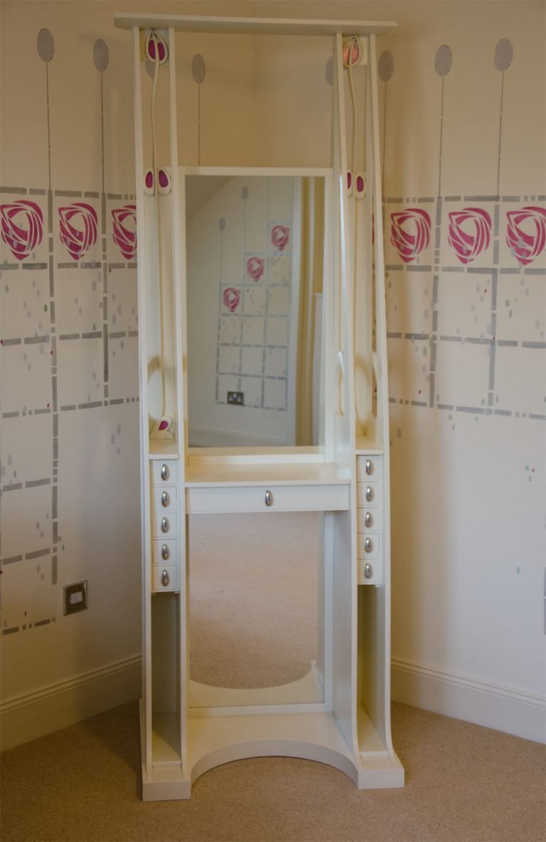Kilmarnock Dressing Table