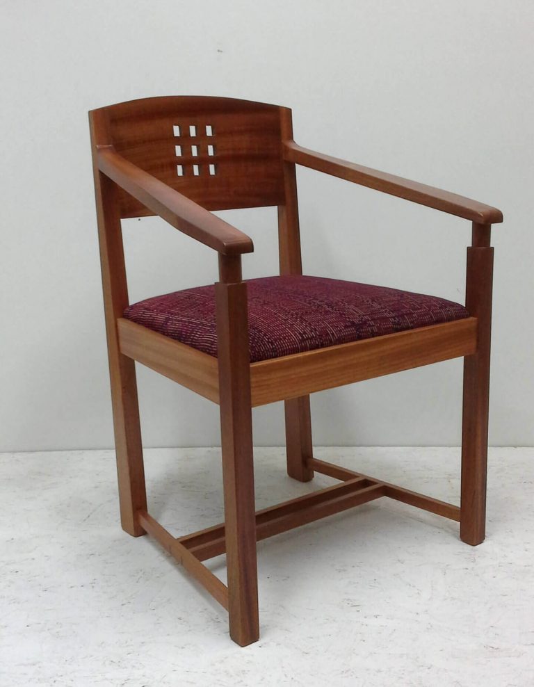 GSA-directors-chair-in-sepele